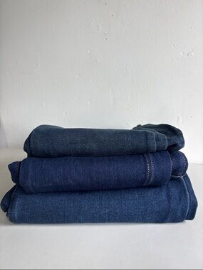 Old Navy Women’s Bundle Deep Blue Denim Jeans Stack